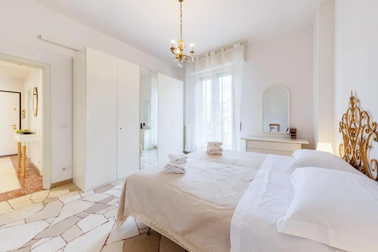 Il Salotto Blu - Appartamento Con Parcheggio Florence Italy