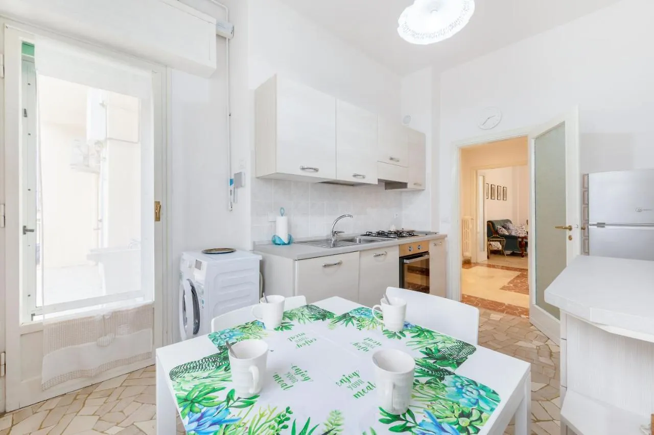 Il Salotto Blu - Appartamento Con Parcheggio Florence Apartment