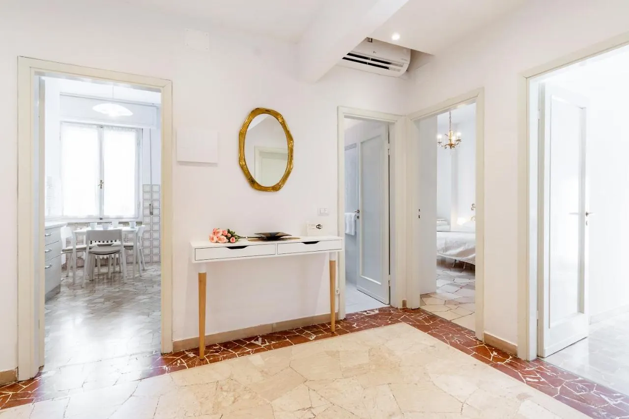 Il Salotto Blu - Appartamento Con Parcheggio Florence Apartment