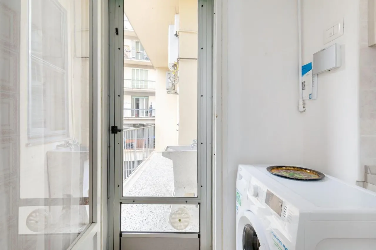 Il Salotto Blu - Appartamento Con Parcheggio Florence 0*,  Italy