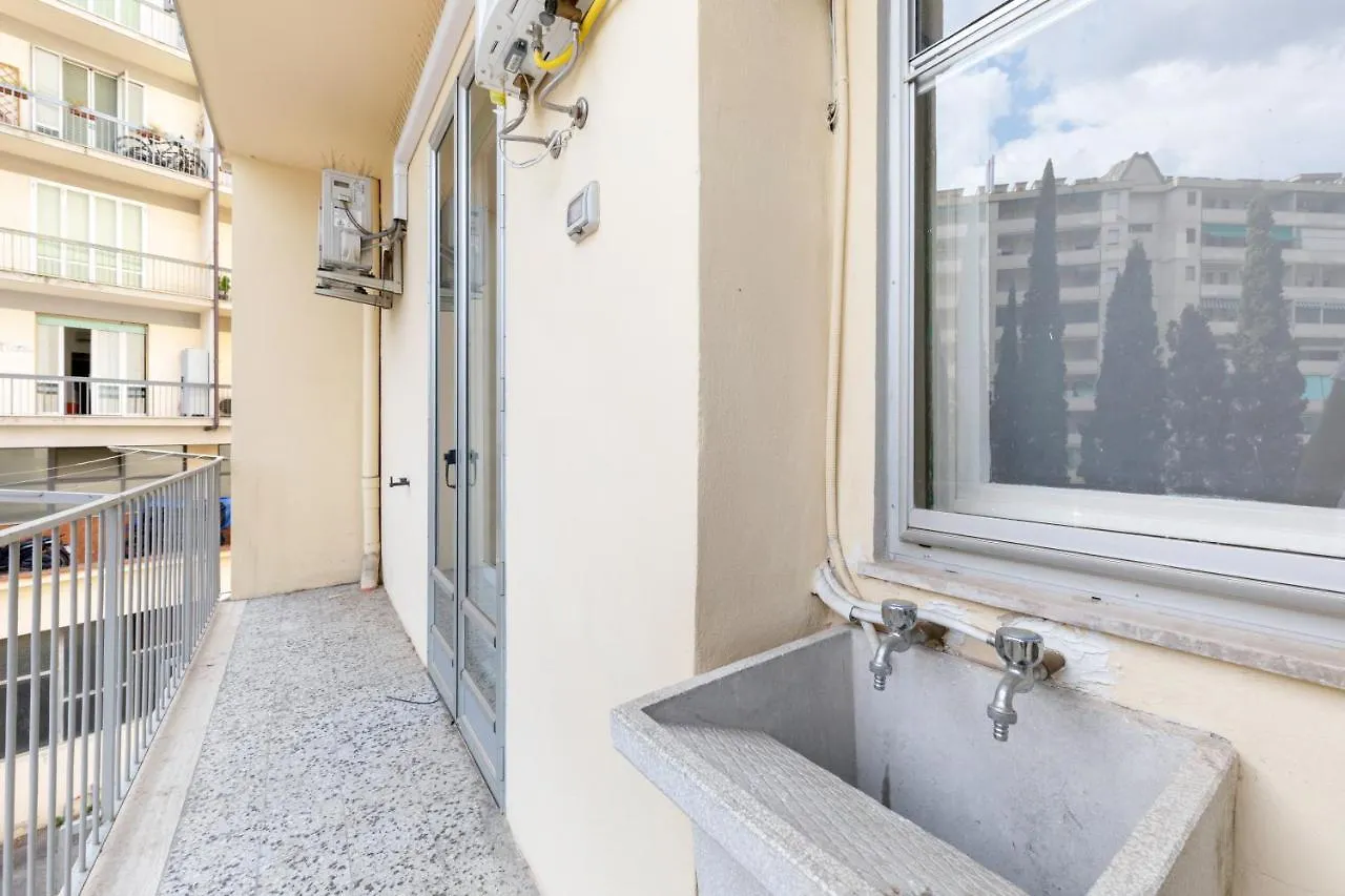 Apartment Il Salotto Blu - Appartamento Con Parcheggio Florence Italy
