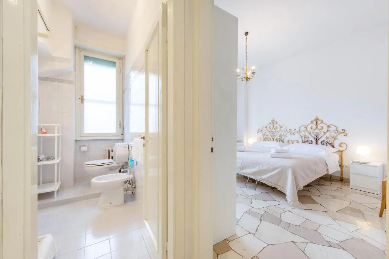 Apartment Il Salotto Blu - Appartamento Con Parcheggio Florence